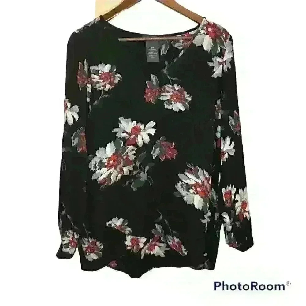 Chelsea & Theodore black floral long sleeve tunic Sz M‎